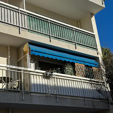 T1 Ensoleille Avec Balcon Mourillon Plages,